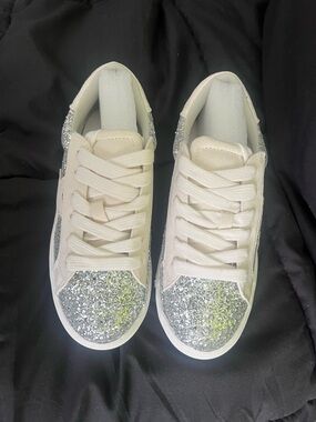 Women’s White Glitter Toe Sneakers